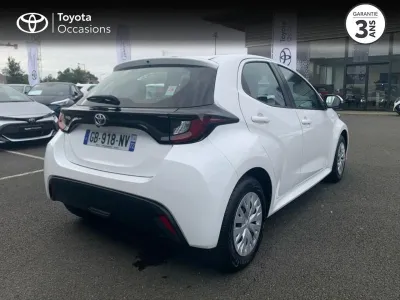 TOYOTA Yaris 70 VVT-i France Business 5p occasion 2021 - Photo 1