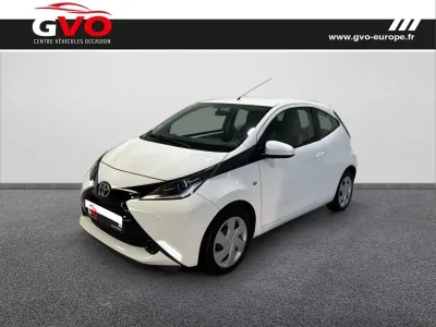 TOYOTA Aygo 1.0 VVT-i 69ch x-play x-shift 3p occasion 2017 - Photo 1