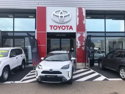 TOYOTA Yaris Cross 116h Trail AWD-i MY21 occasion 2022 - Photo 1