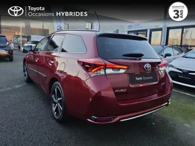 TOYOTA Auris Touring Sports HSD 136h Collection RC18 occasion 2019 - Photo 2