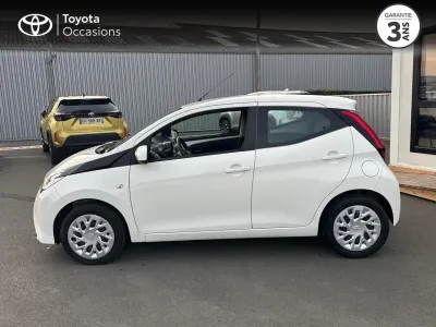 TOYOTA Aygo 1.0 VVT-i 72ch x-play 5p occasion 2021 - Photo 3