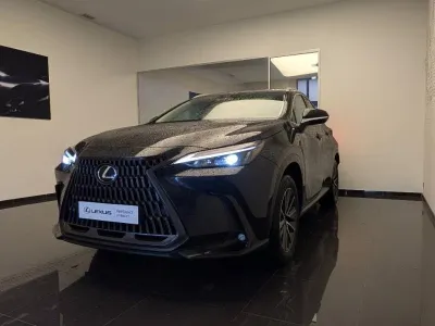 LEXUS NX 350h 2WD Pack MY24 occasion 2023 - Photo 1