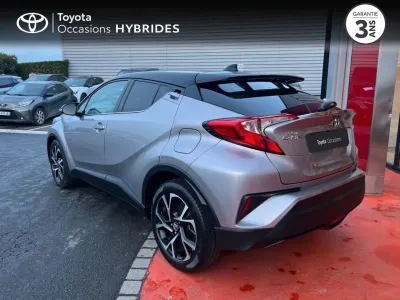 TOYOTA C-HR 122h Design 2WD E-CVT RC18 occasion 2019 - Photo 2