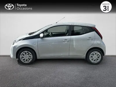 TOYOTA Aygo 1.0 VVT-i 72ch x-play 5p MY20 occasion 2021 - Photo 3