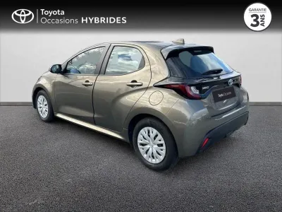 TOYOTA Yaris 116h Dynamic 5p MY22 occasion 2022 - Photo 2