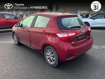 TOYOTA Yaris 100h Dynamic 5p RC19 occasion 2018 - Photo 2