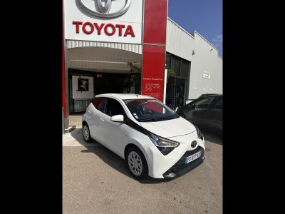 TOYOTA Aygo 1.0 VVT-i 72ch x-play 5p MY20 occasion 2020 - Photo 2