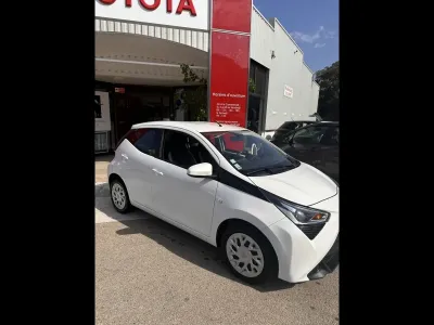 TOYOTA Aygo 1.0 VVT-i 72ch x-play 5p MY20 occasion 2020 - Photo 3