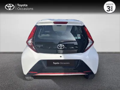 TOYOTA Aygo 1.0 VVT-i 72ch x-play x-app x-shift 5p MC18 occasion 2019 - Photo 4