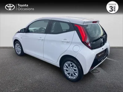 TOYOTA Aygo 1.0 VVT-i 72ch x-play 5p MY21 occasion 2021 - Photo 2