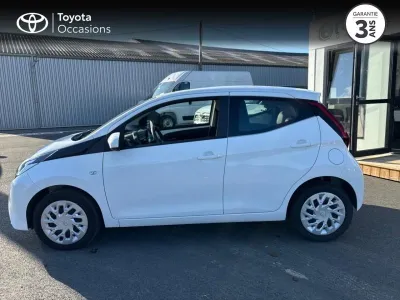 TOYOTA Aygo 1.0 VVT-i 72ch x-play 5p MY21 occasion 2021 - Photo 3