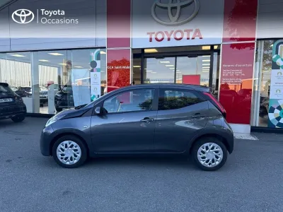 TOYOTA Aygo 1.0 VVT-i 72ch x-play 5p MY21 occasion 2021 - Photo 3