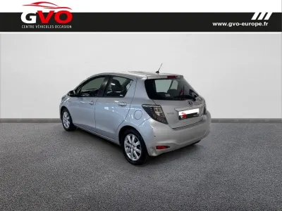 TOYOTA Yaris HSD 100h Dynamic 5p occasion 2014 - Photo 2