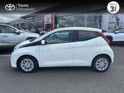 TOYOTA Aygo 1.0 VVT-i 72ch x-play 5p occasion 2019 - Photo 3