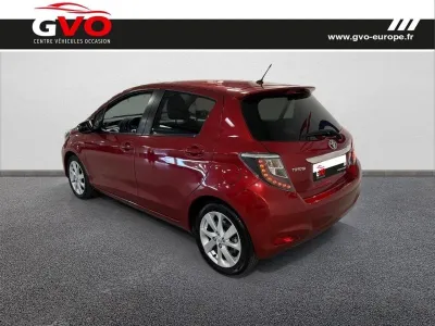 TOYOTA Yaris HSD 100h Style 5p occasion 2013 - Photo 2