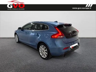 VOLVO V40 T3 152ch Summum Geartronic occasion 2016 - Photo 2