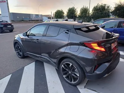 TOYOTA C-HR 122h GR-Sport 2WD E-CVT MY20 occasion 2022 - Photo 4