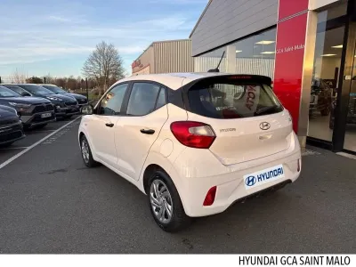 HYUNDAI i10 1.0 67ch ECO Initia occasion 2020 - Photo 2