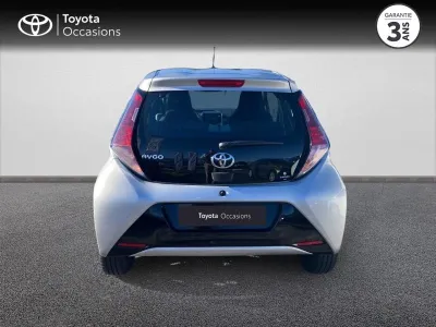 TOYOTA Aygo 1.0 VVT-i 72ch x-play 5p occasion 2018 - Photo 4