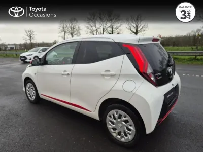 TOYOTA Aygo 1.0 VVT-i 72ch x-look 5p MY21 occasion 2021 - Photo 2