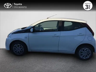 TOYOTA Aygo 1.0 VVT-i 72ch x-play 5p MY21 occasion 2021 - Photo 3