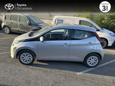 TOYOTA Aygo 1.0 VVT-i 72ch x-play 5p MY20 occasion 2021 - Photo 3