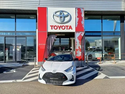 TOYOTA Yaris 130h GR Sport 5p MC24 occasion 2025 - Photo 1