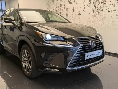 LEXUS NX 300h 2WD Luxe MM19 occasion 2019 - Photo 3