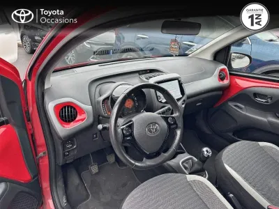 TOYOTA Aygo 1.0 VVT-i 72ch x-play 5p occasion 2018 - Photo 4