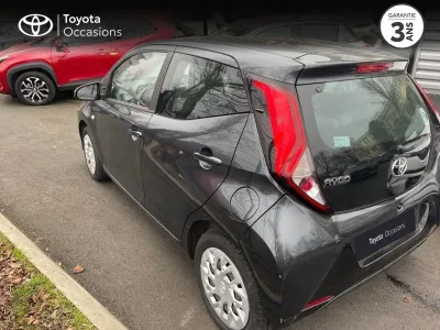 TOYOTA Aygo 1.0 VVT-i 72ch x-play 5p occasion 2019 - Photo 2